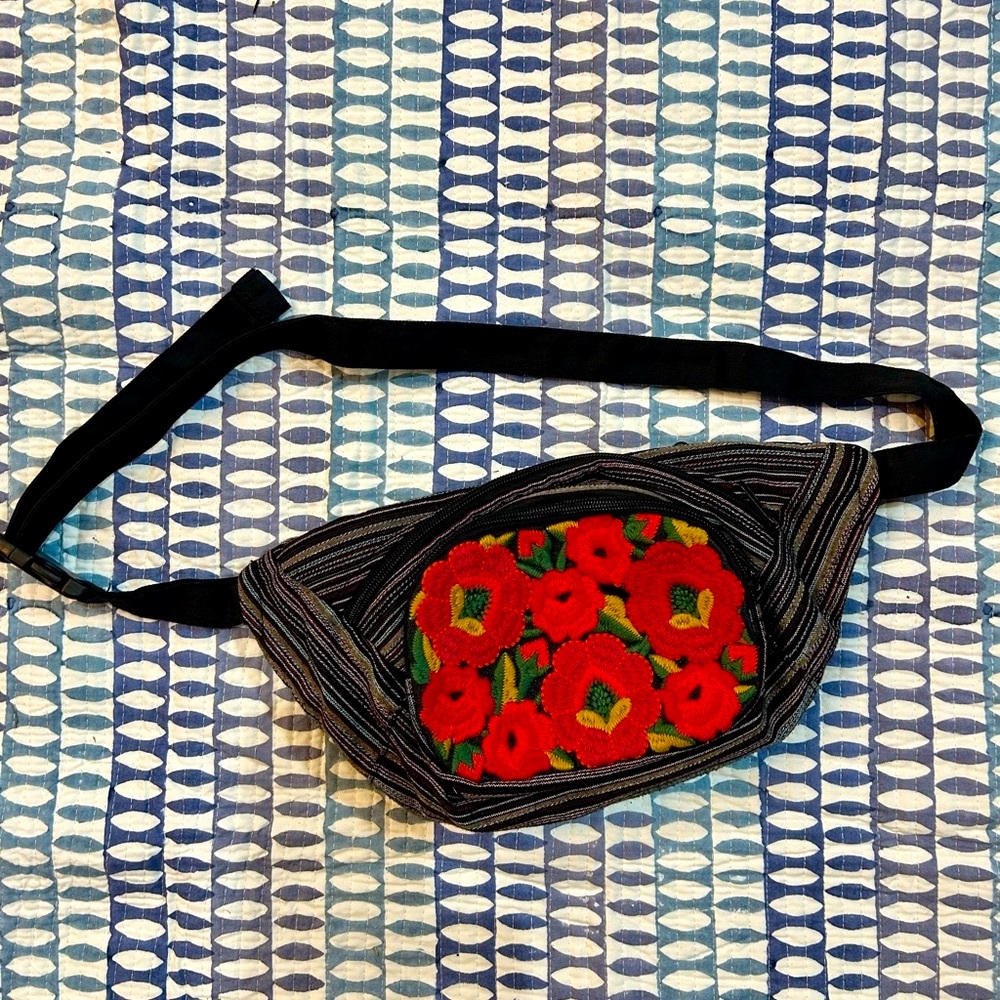 Natural Life belt bag